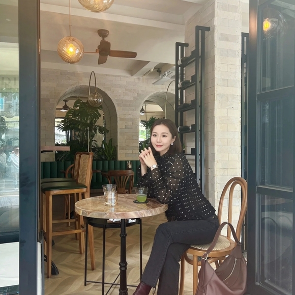 NWT Polka Dot Pleated Semi-Sheer Blouse - Picture 11 of 12